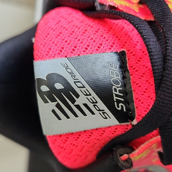 New Balance shoes - Picture 6 of 9